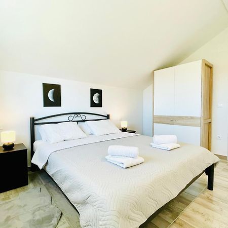 New Apartments Miya - Peroj Beach Bagian luar foto