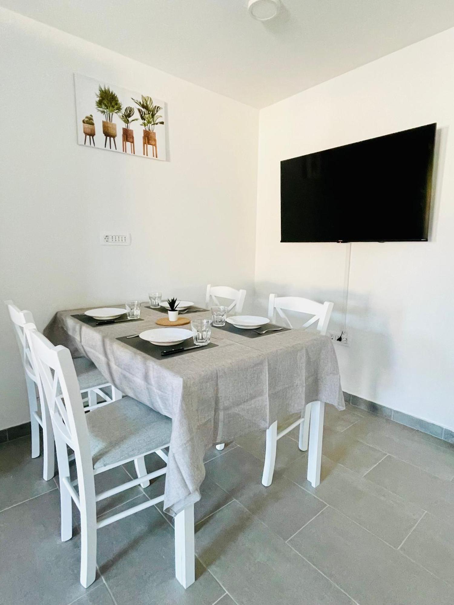 New Apartments Miya - Peroj Beach Bagian luar foto