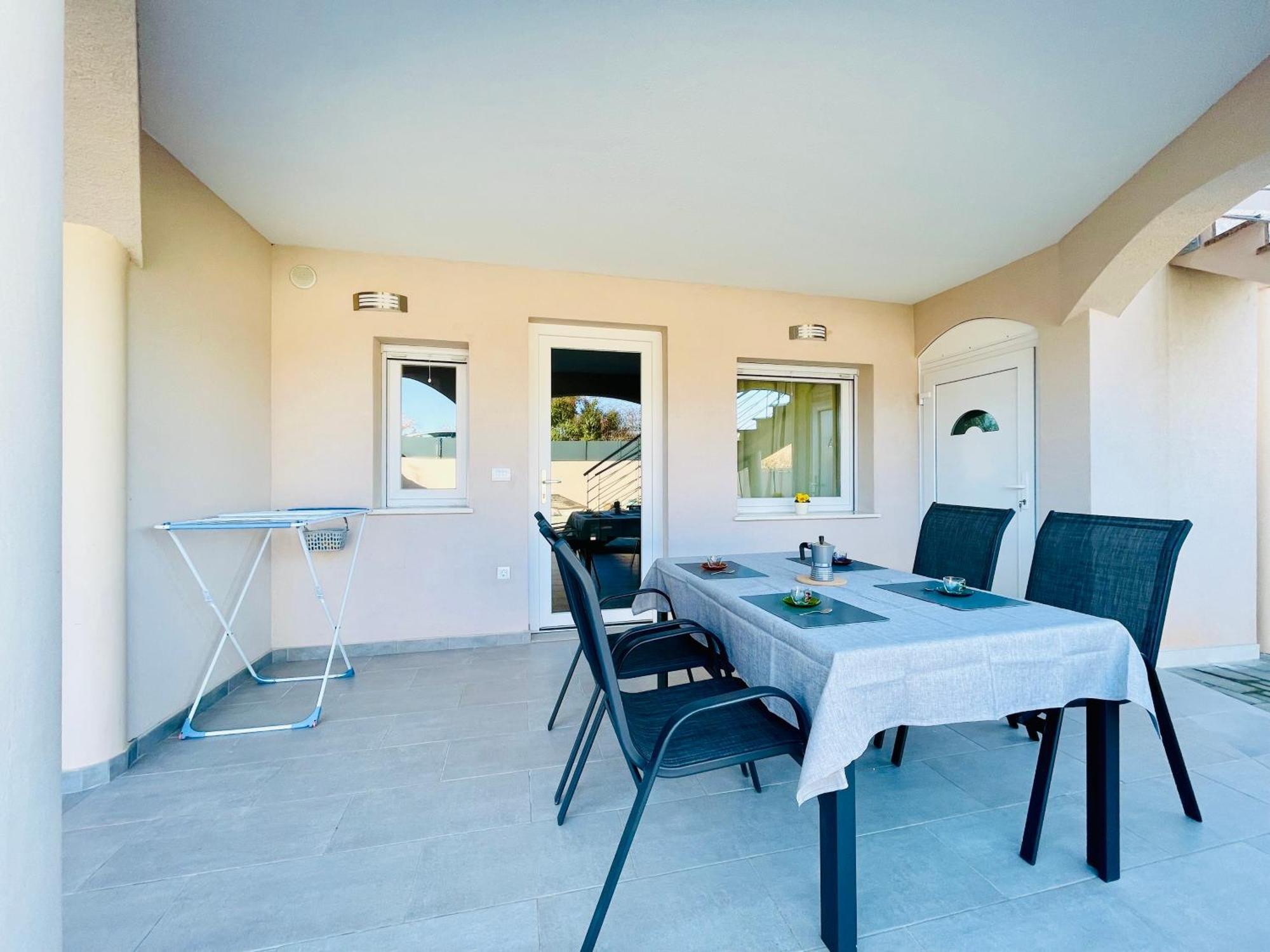 New Apartments Miya - Peroj Beach Bagian luar foto